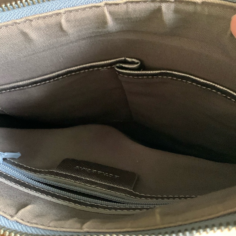 Vintage Burberry Mettalic Crossbody Bag - Picture 10 of 16